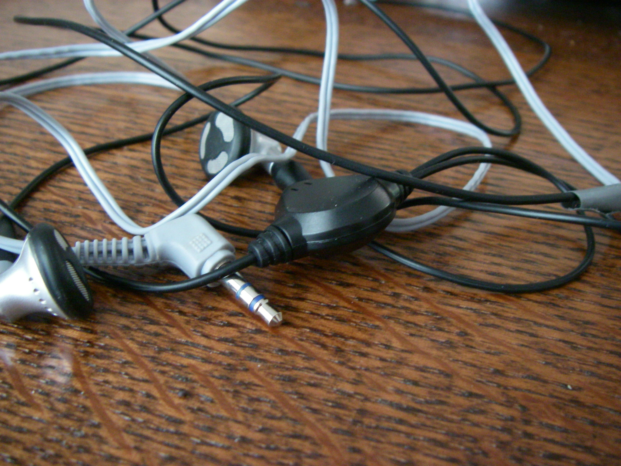 Renewing broken headphones