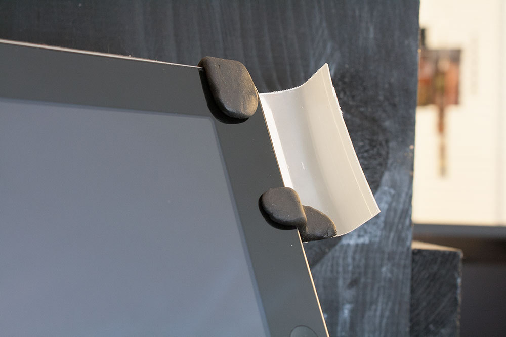 Make your iPad louder with SUGRU!