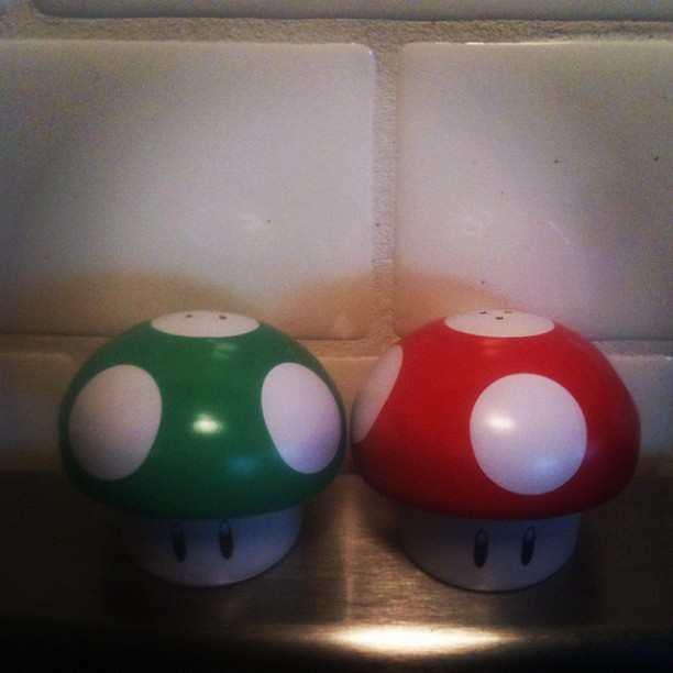 Mario Mushroom Salt&Pepper Shaker's